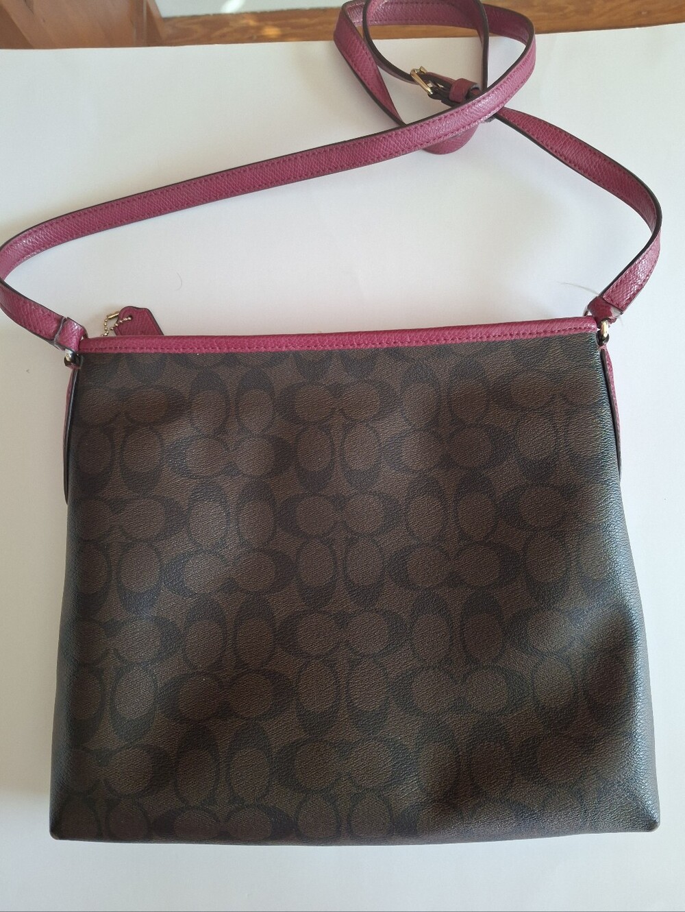 Coach Brown Signature File Crossbody Bag with Raspberry Trim - Picture 3 of 14